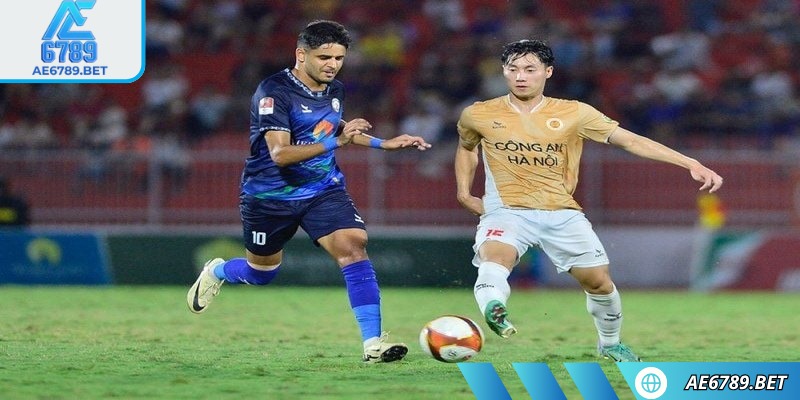 Người chơi có thể kết hợp các phân tích đưa ra chiến thuật hay